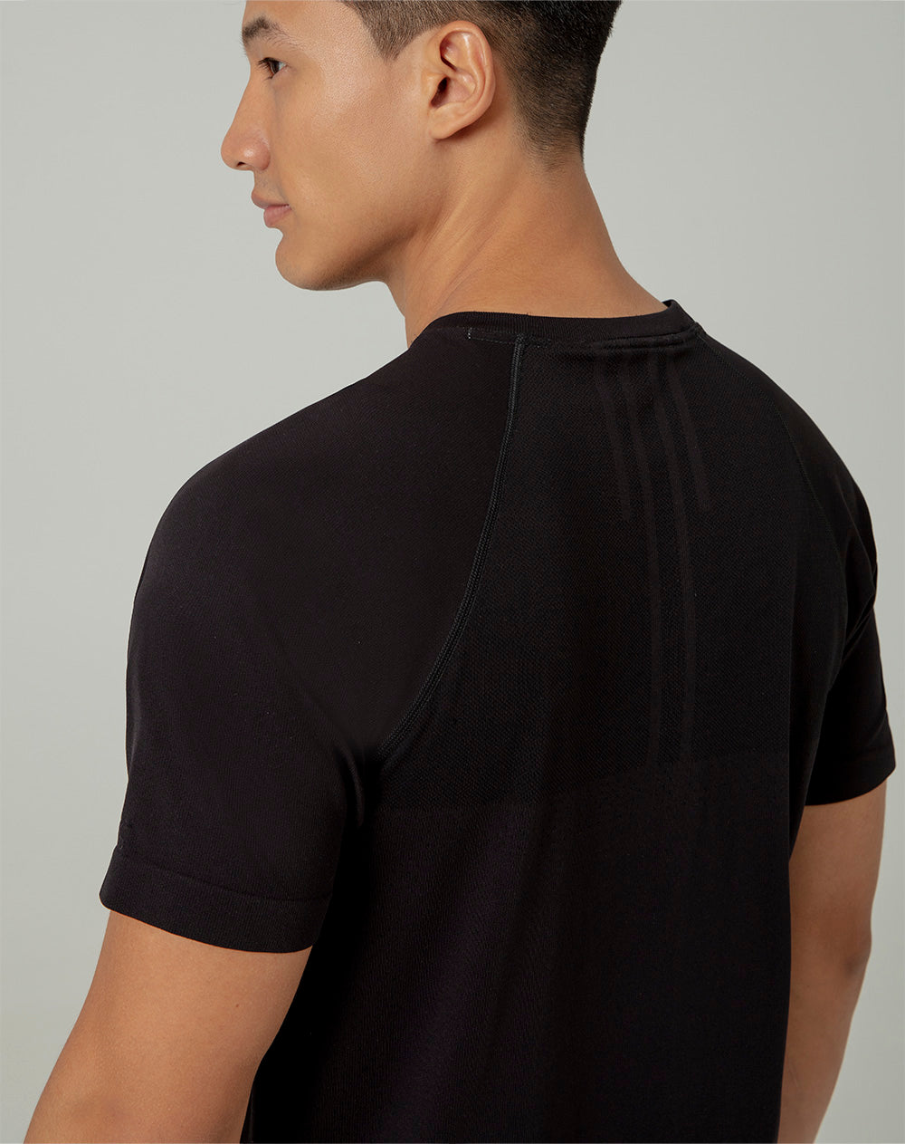 Camiseta deportiva control humedad negra hombre