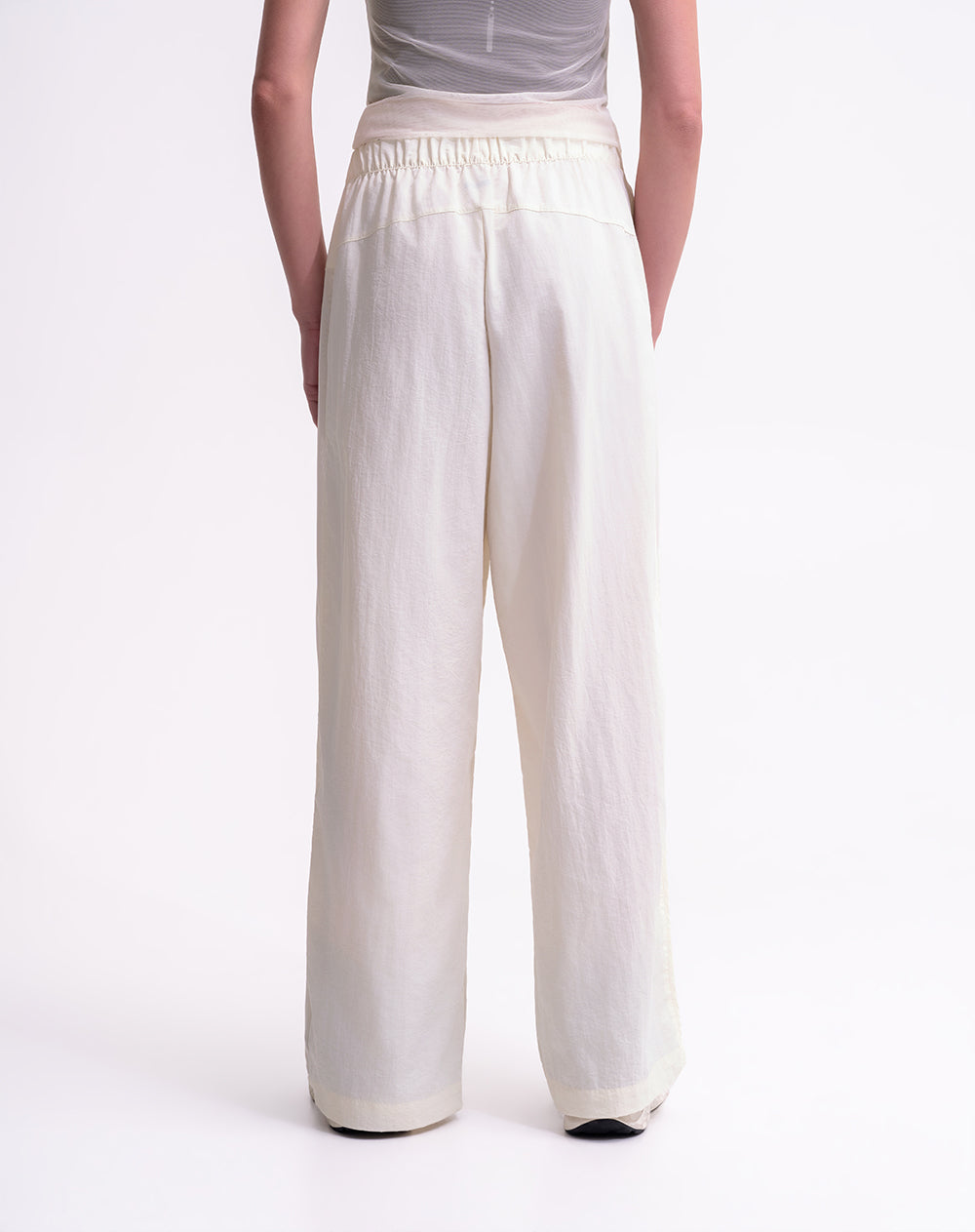 Pantalón deportivo tiro alto habano mujer