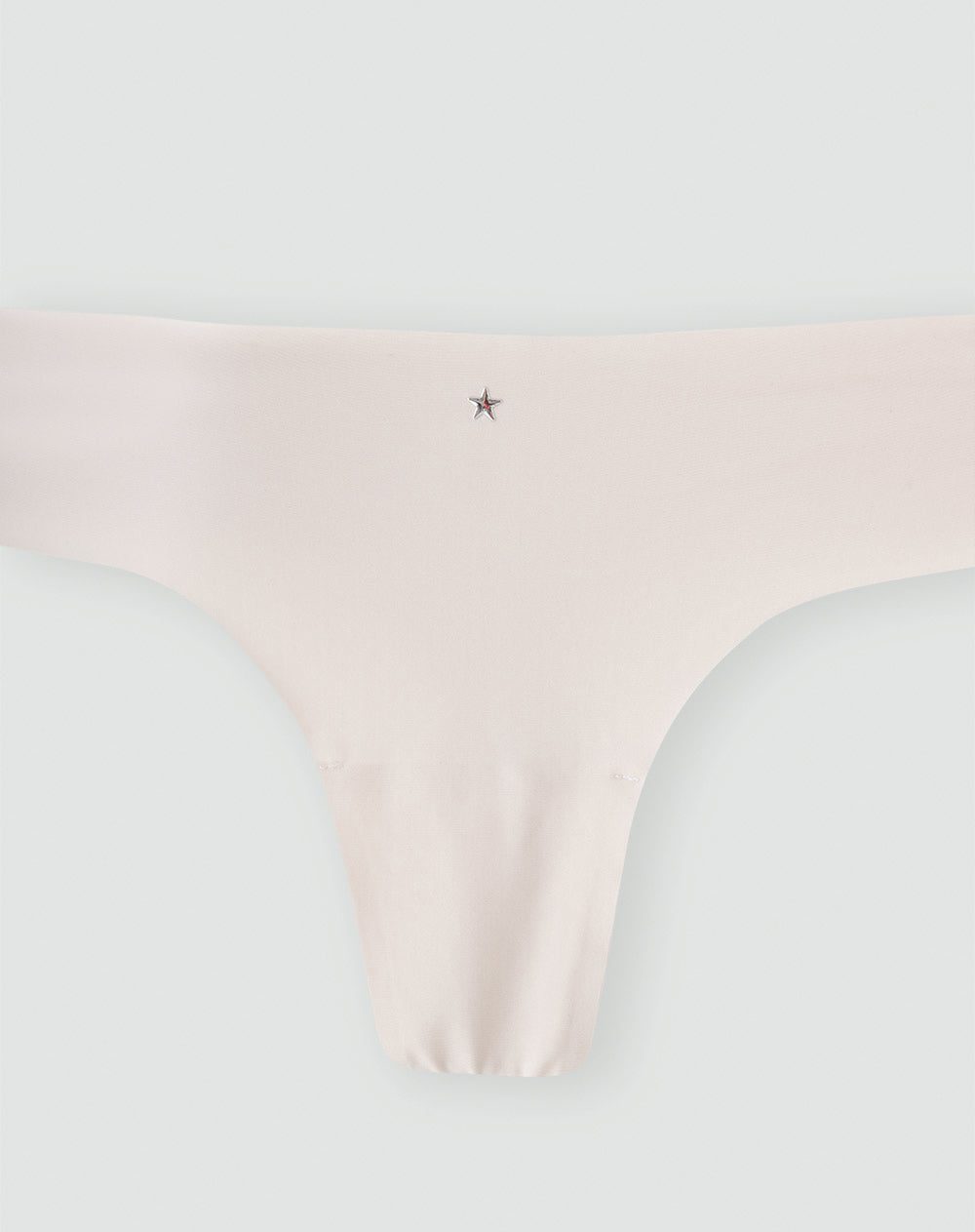 Panty tipo tanga microfibra invisible habano
