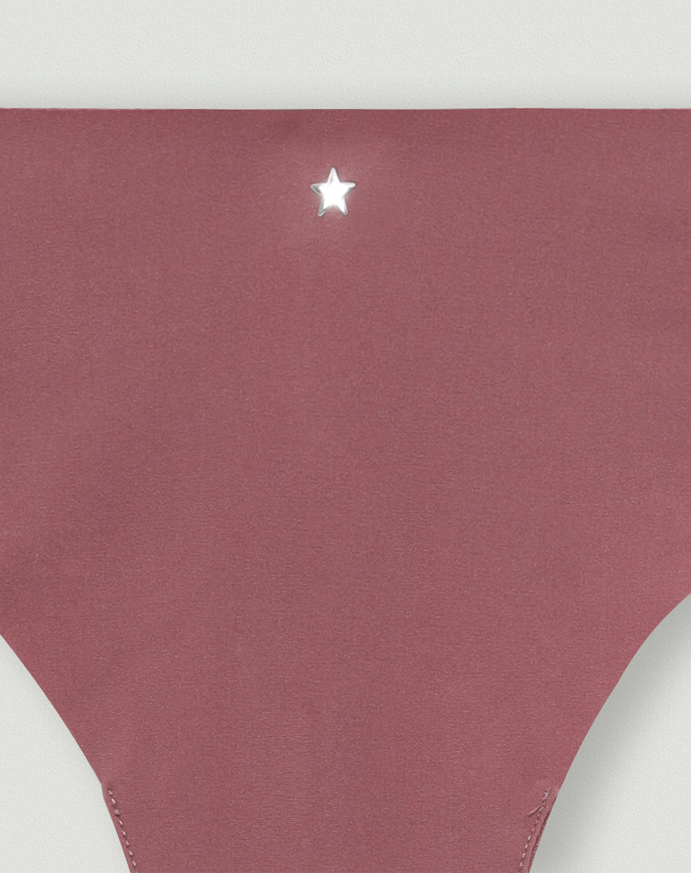 Panty tipo tanga microfibra invisible palo de rosa
