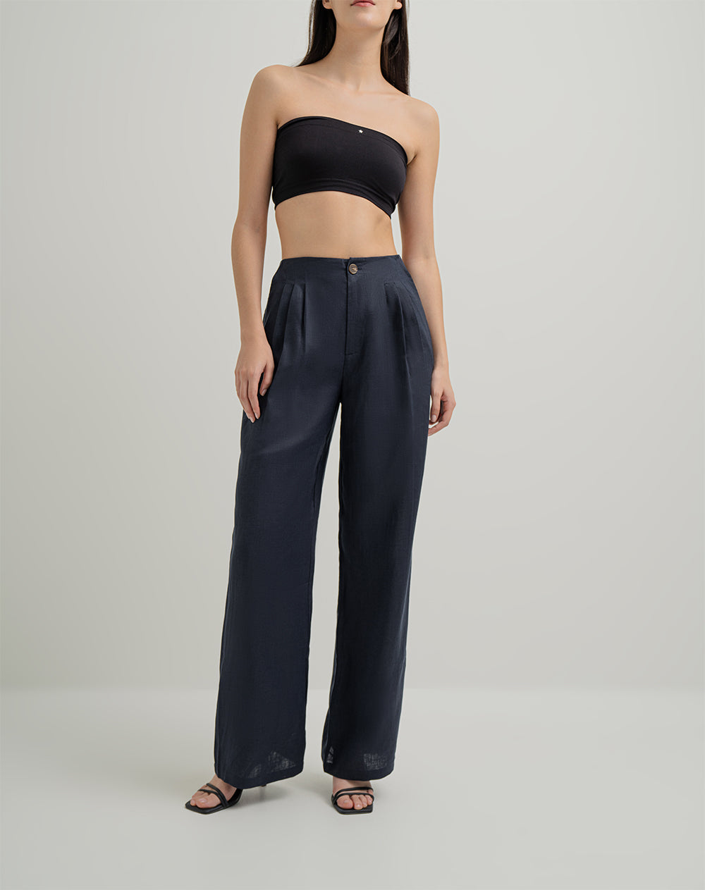 Pantalón regular fit tiro alto en lino azul