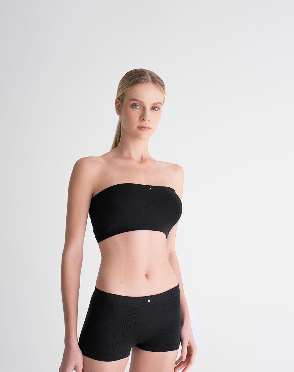Top strapless soporte bajo seamless negro