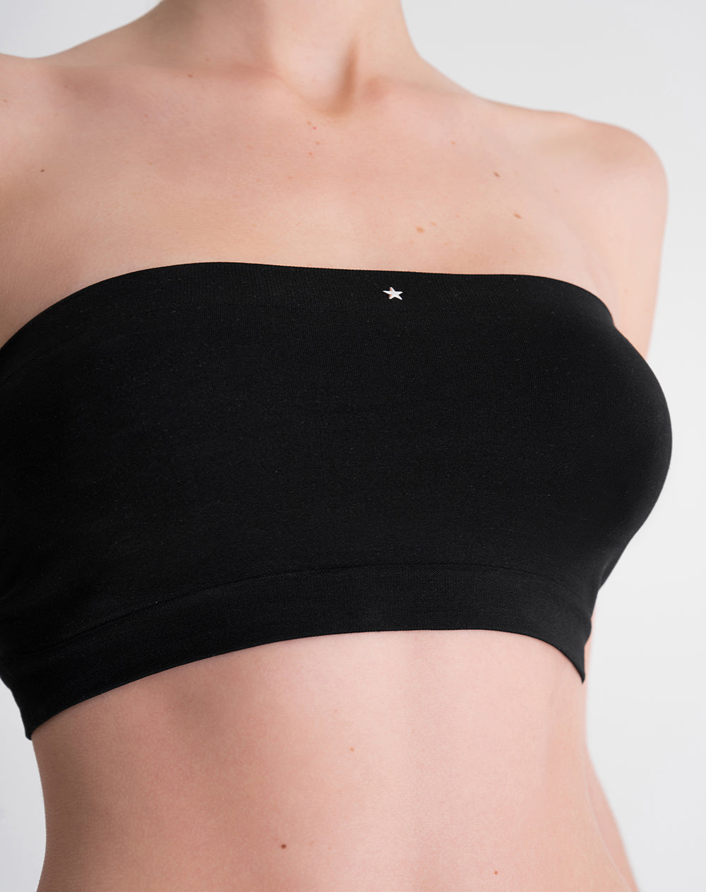 Top strapless soporte bajo seamless negro