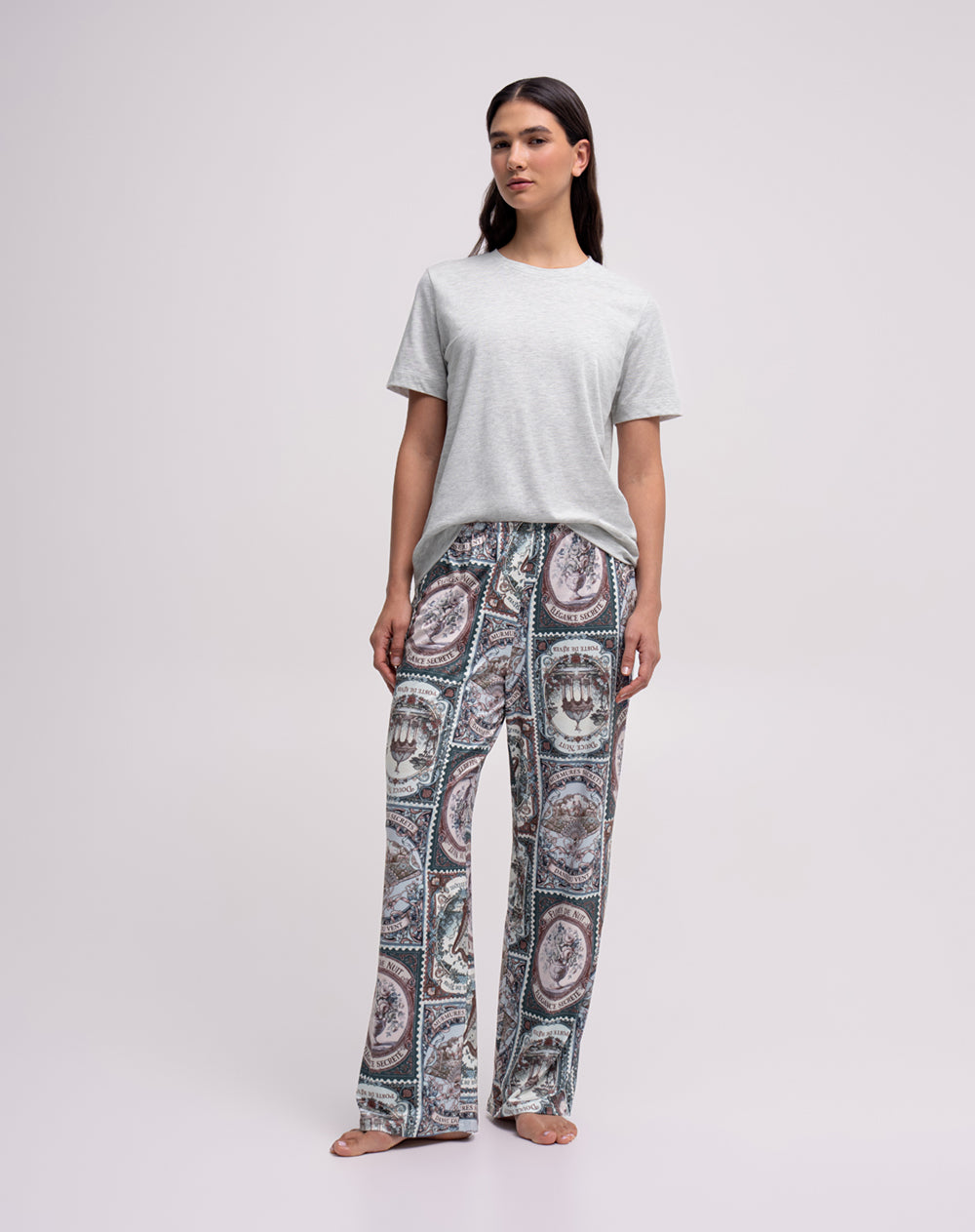 Camiseta regular manga corta gris mujer