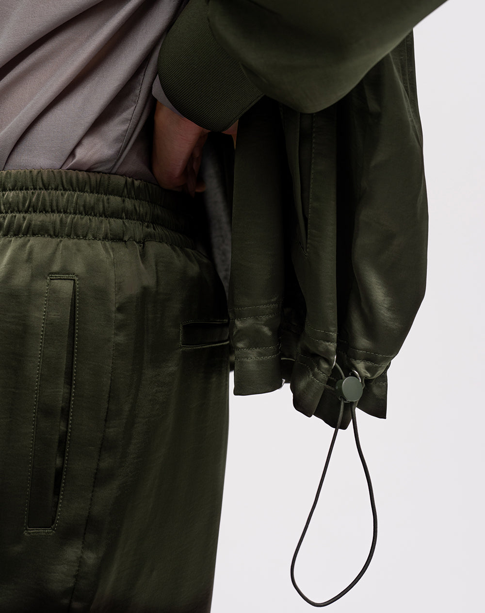 Chaqueta loose satín verde mujer