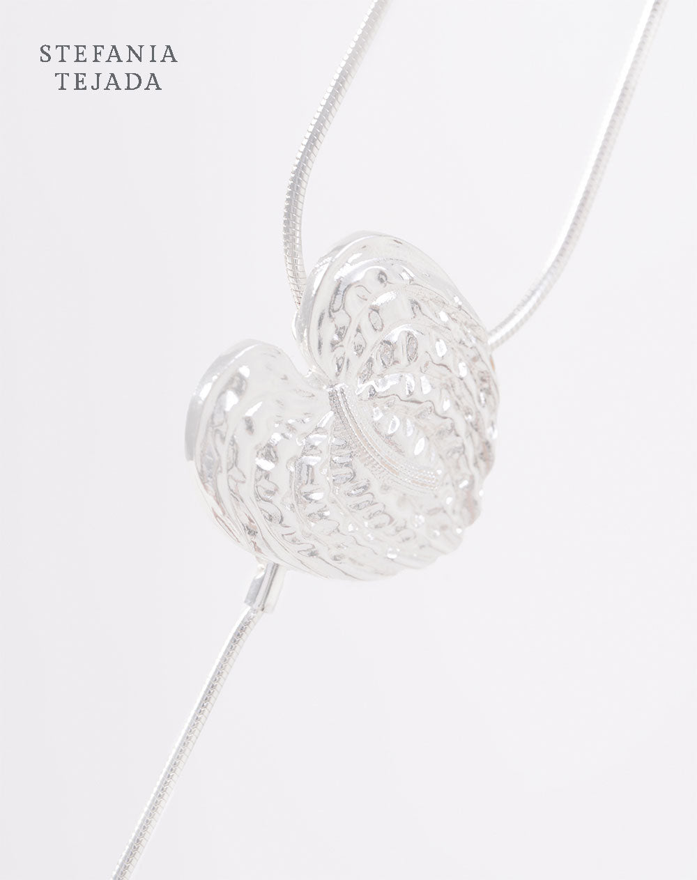 Collar plateado Stefania Tejada