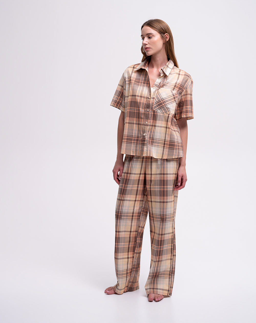 Pantalón relaxed fit tiro alto cuadros