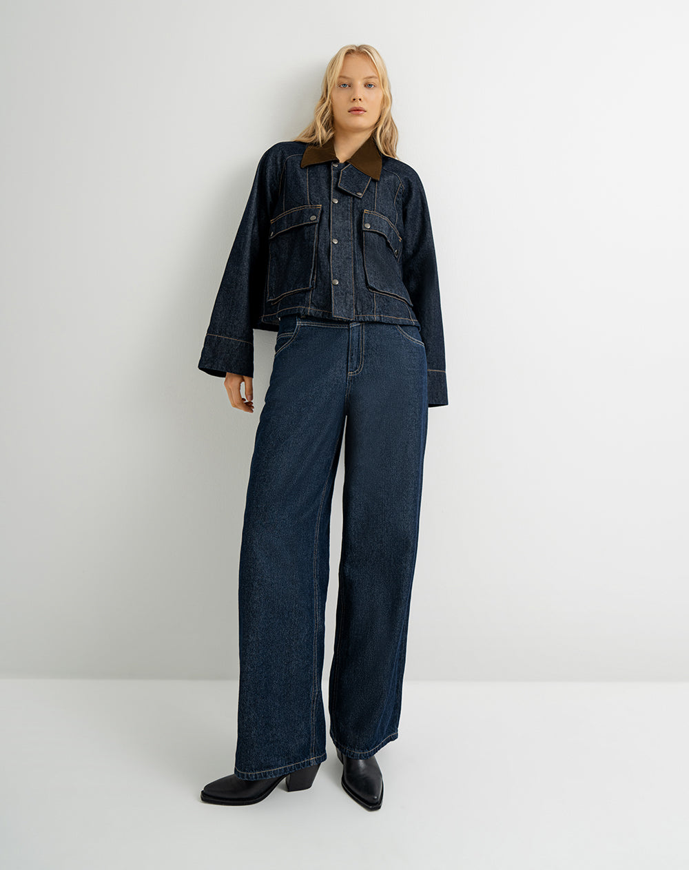 Camisa oversized fit manga larga azul indigo oscuro