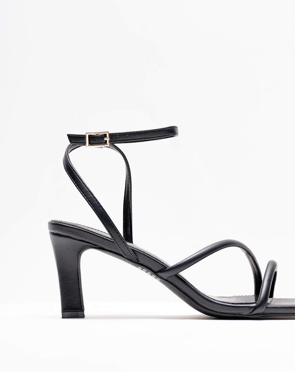 Sandalias de tacón negras