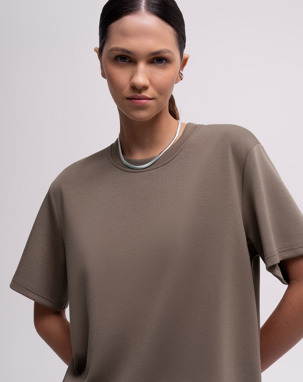 Camiseta confort regular tacto suave café mujer