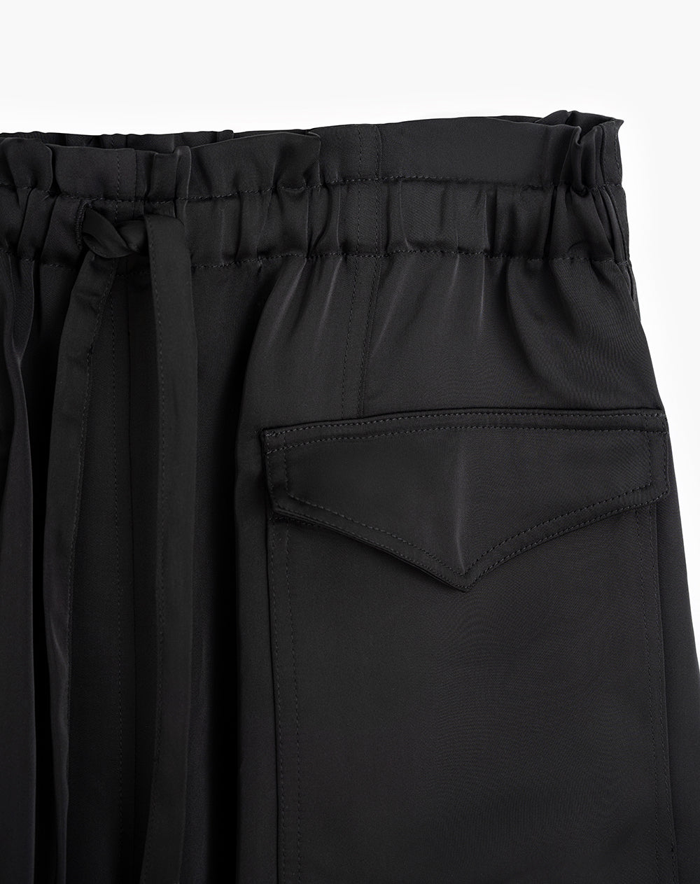 Pantalón parachute tiro alto negro mujer