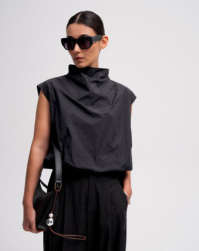 Blusa cuello tortuga con cierre negra mujer