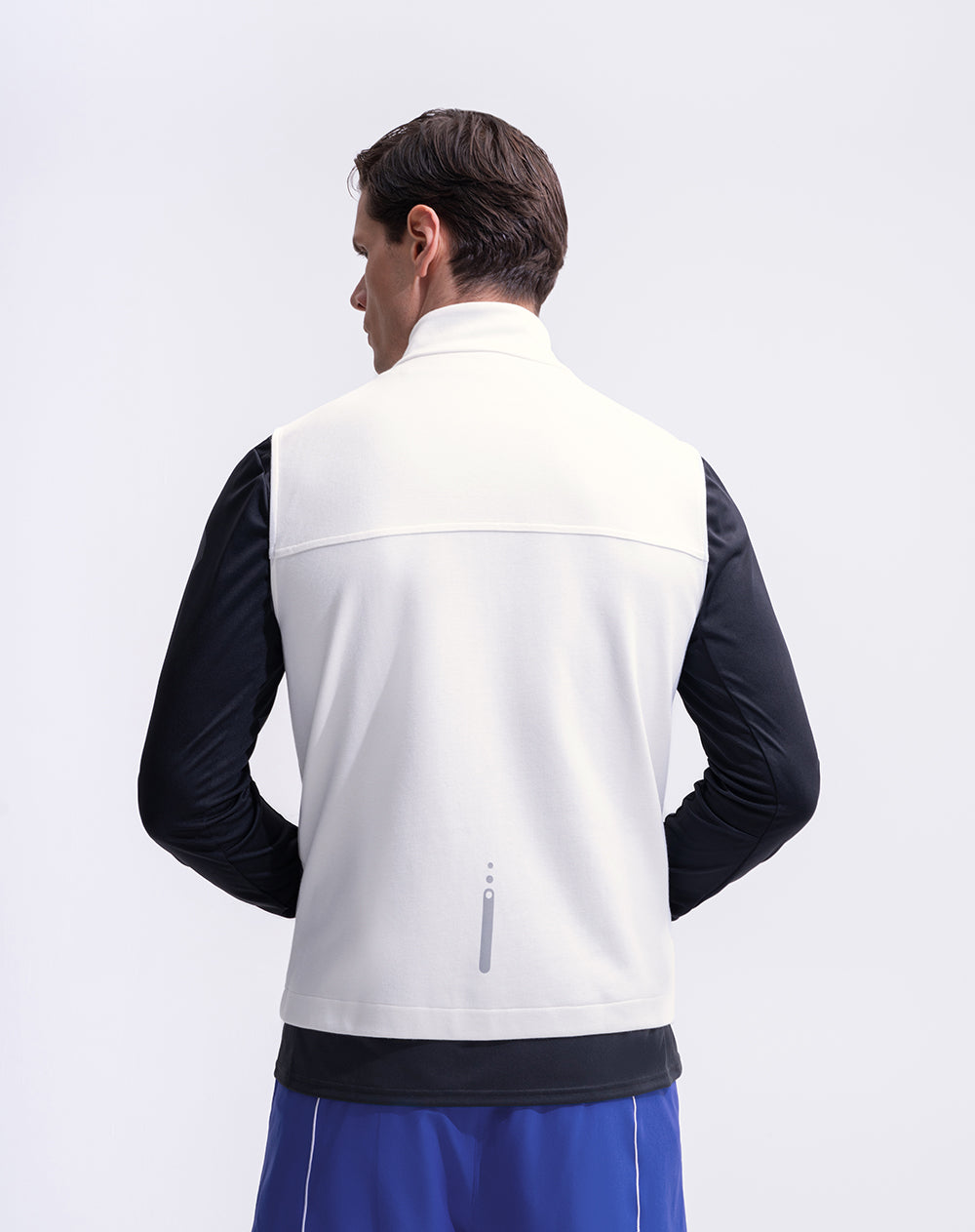 Chaleco deportivo cuello tipo tortuga blanco hombre