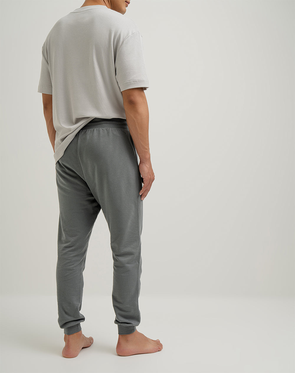 Jogger en algodón sostenible semi ajustado gris para hombre