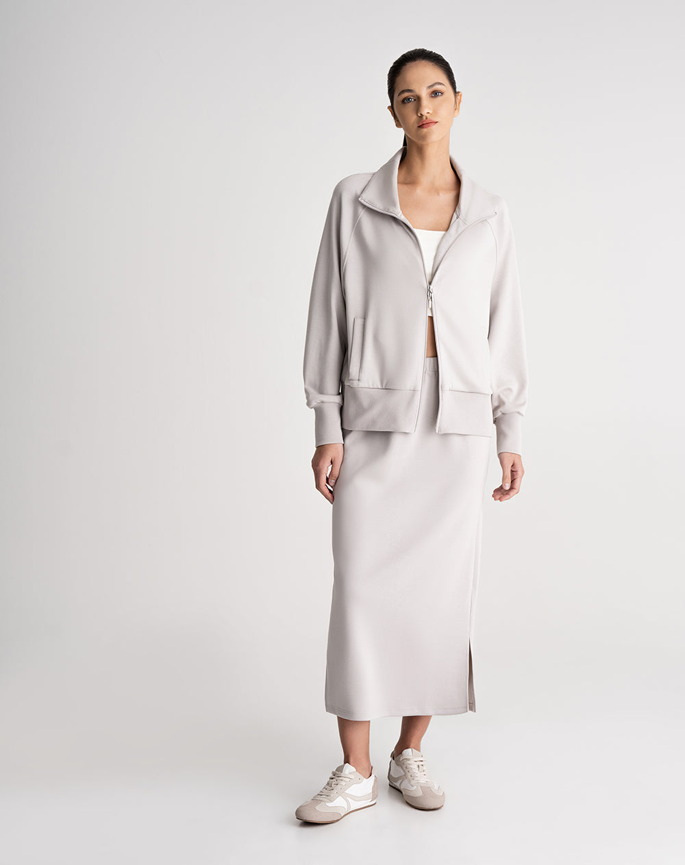 Buzo relaxed fit gris