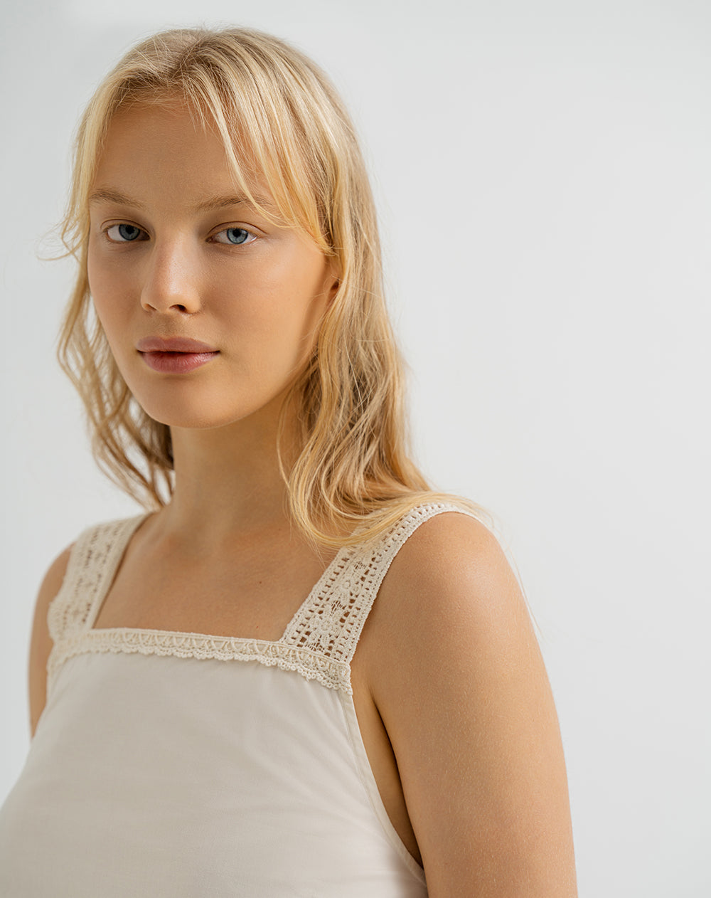 Blusa en algodón con detalles tejidos crudo para mujer