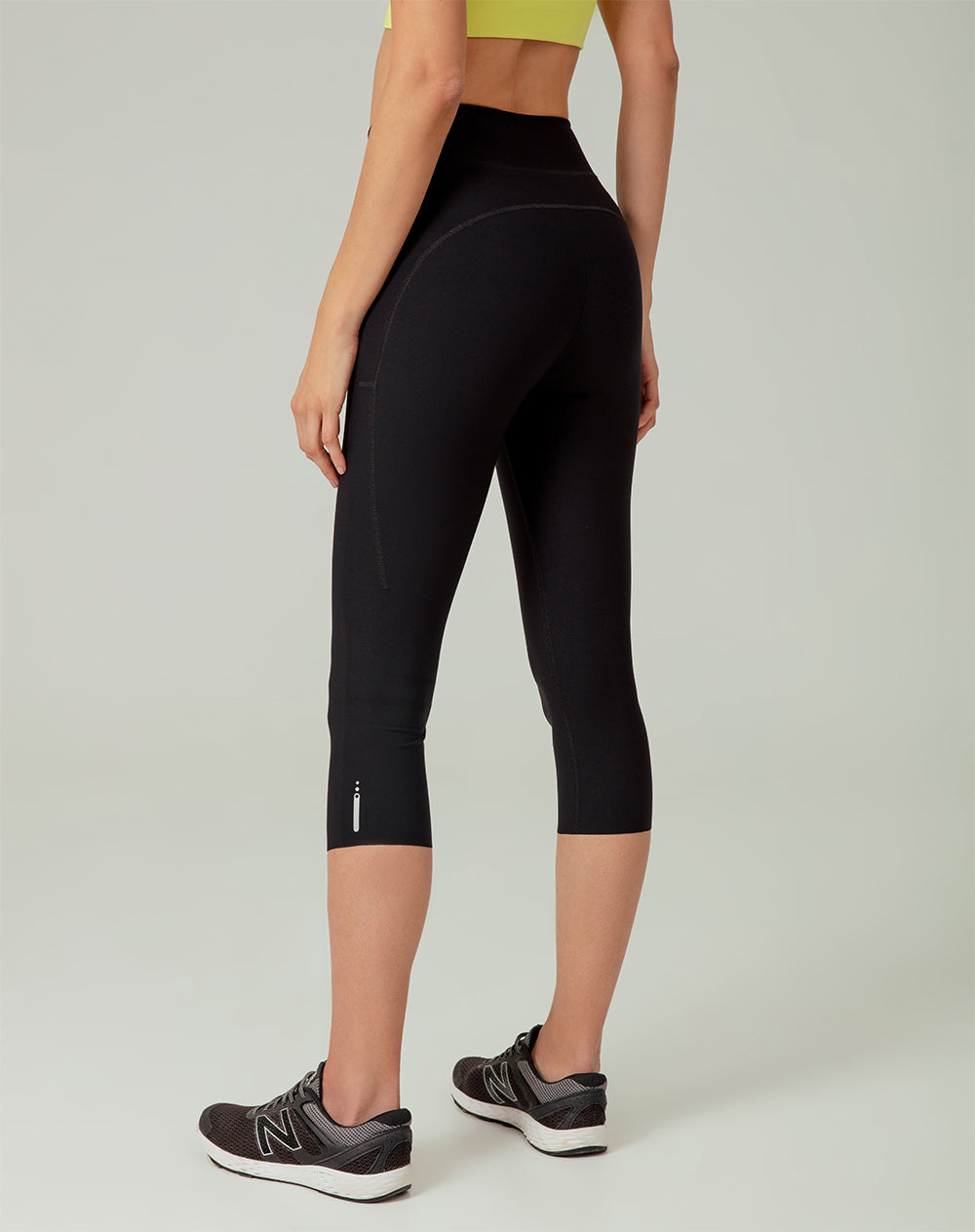 Legging sin costuras con control de abdomen negro