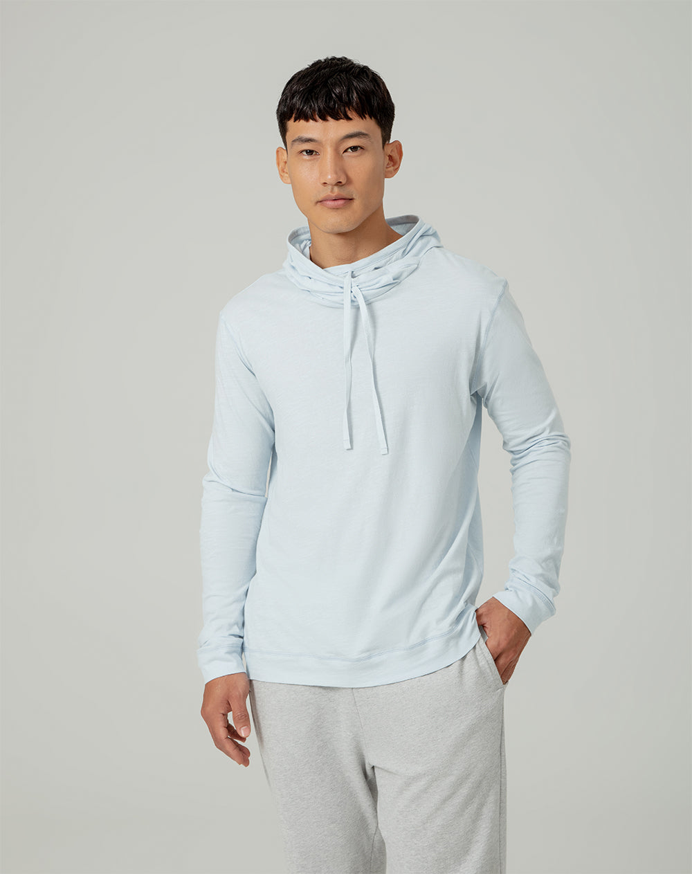 Buzo en algodón con capucha azul claro para hombre
