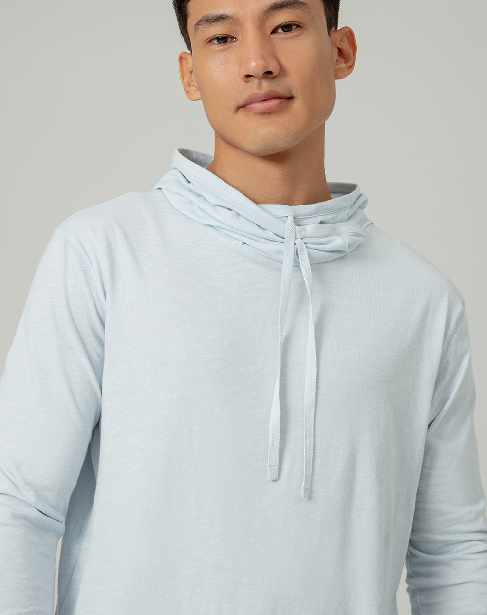 Buzo en algodón con capucha azul claro para hombre