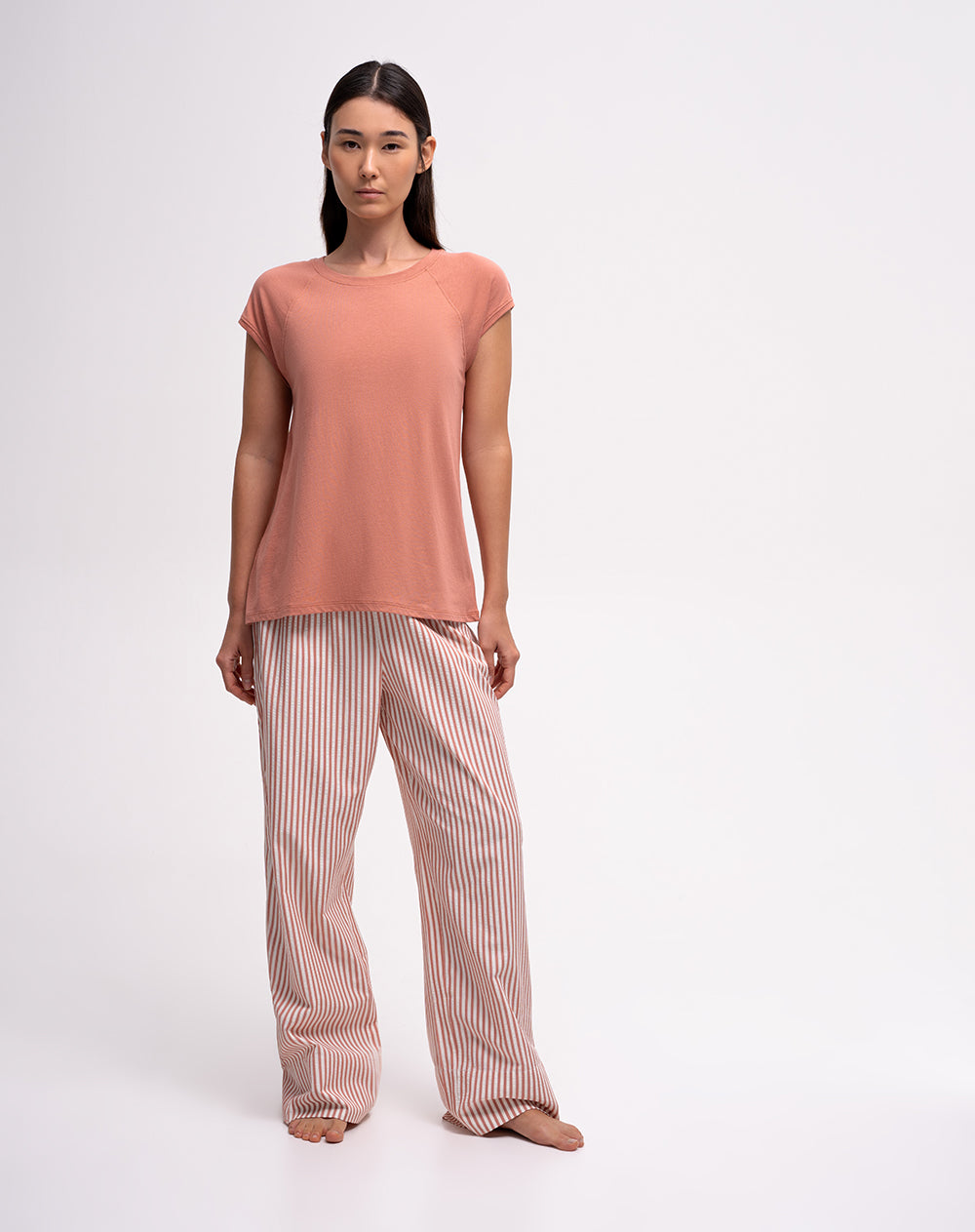 Camiseta regular algodón rosada mujer