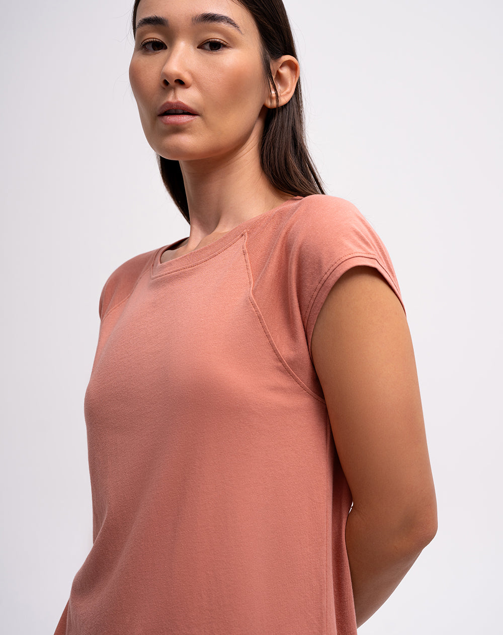 Camiseta regular algodón rosada mujer