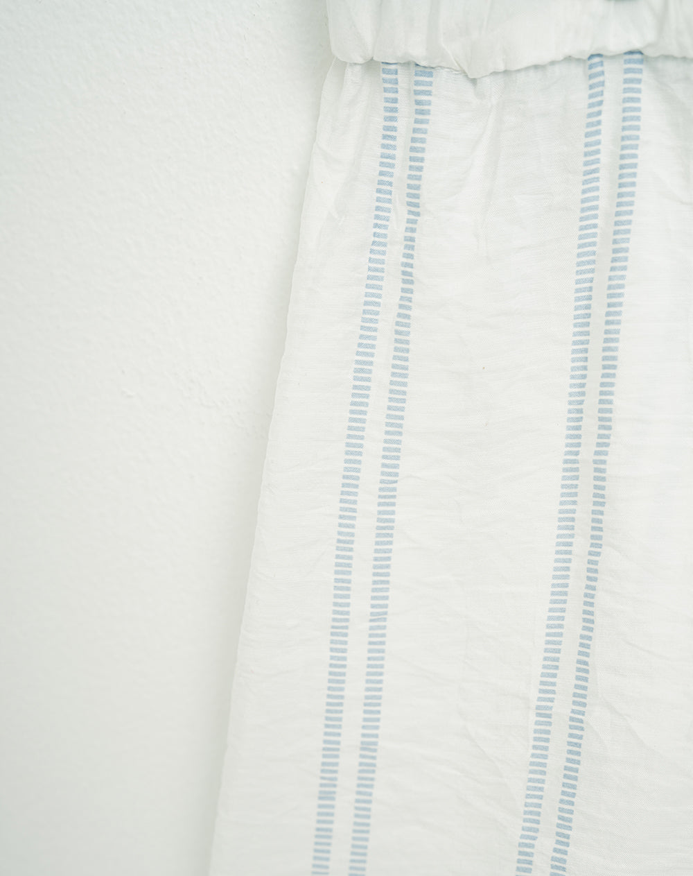 Short tiro medio blanco rayas para mujer