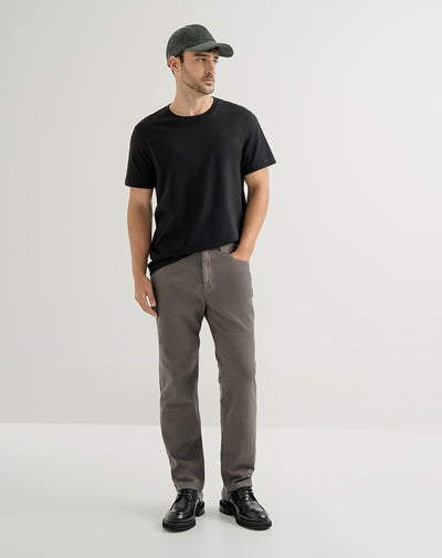 Camiseta regular fit manga corta negra