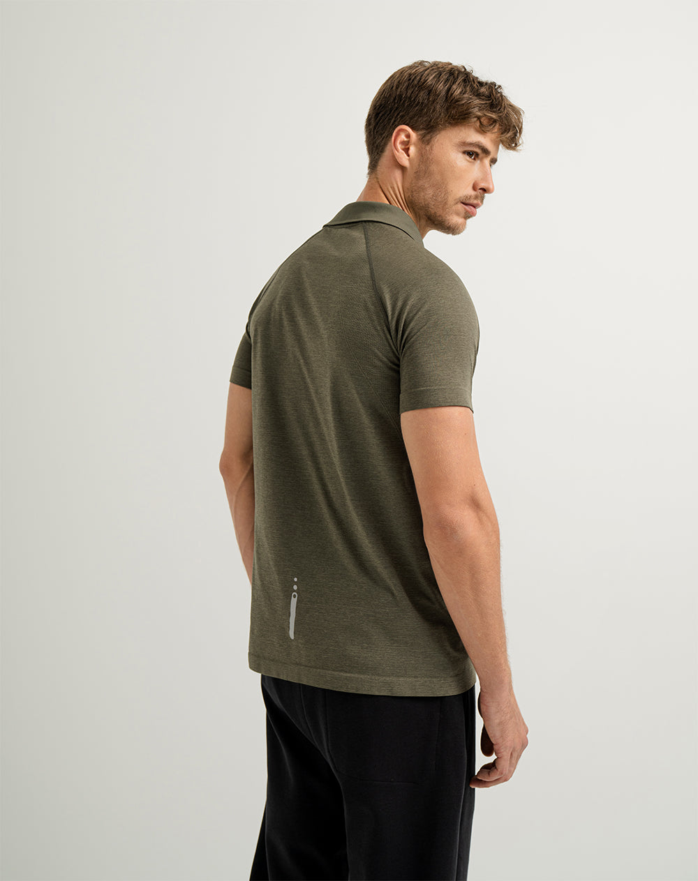Polo deportiva  hombre antibacterial verde militar