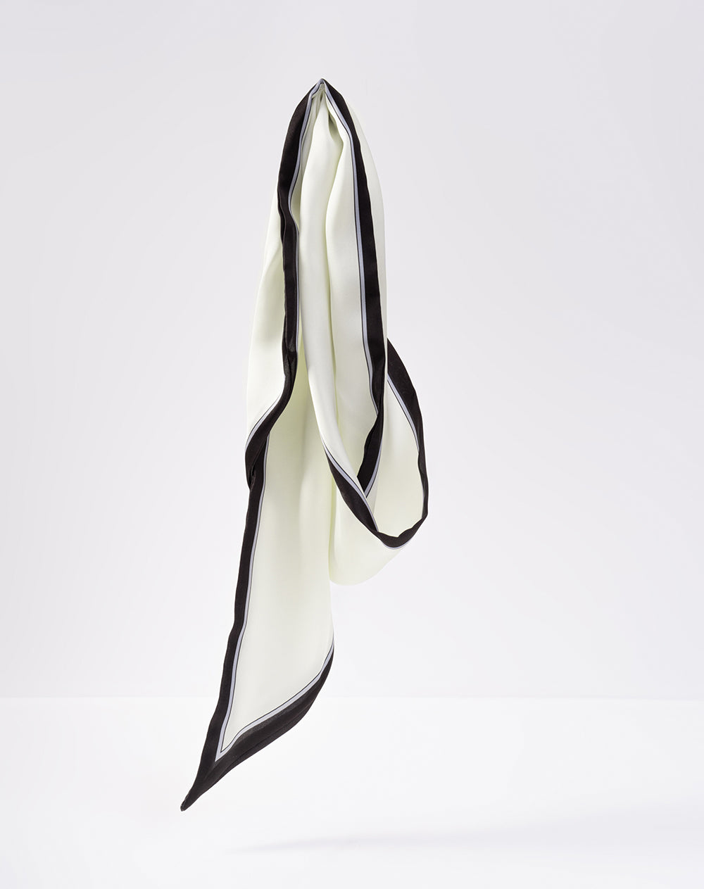 Complemento vestuari multicolor