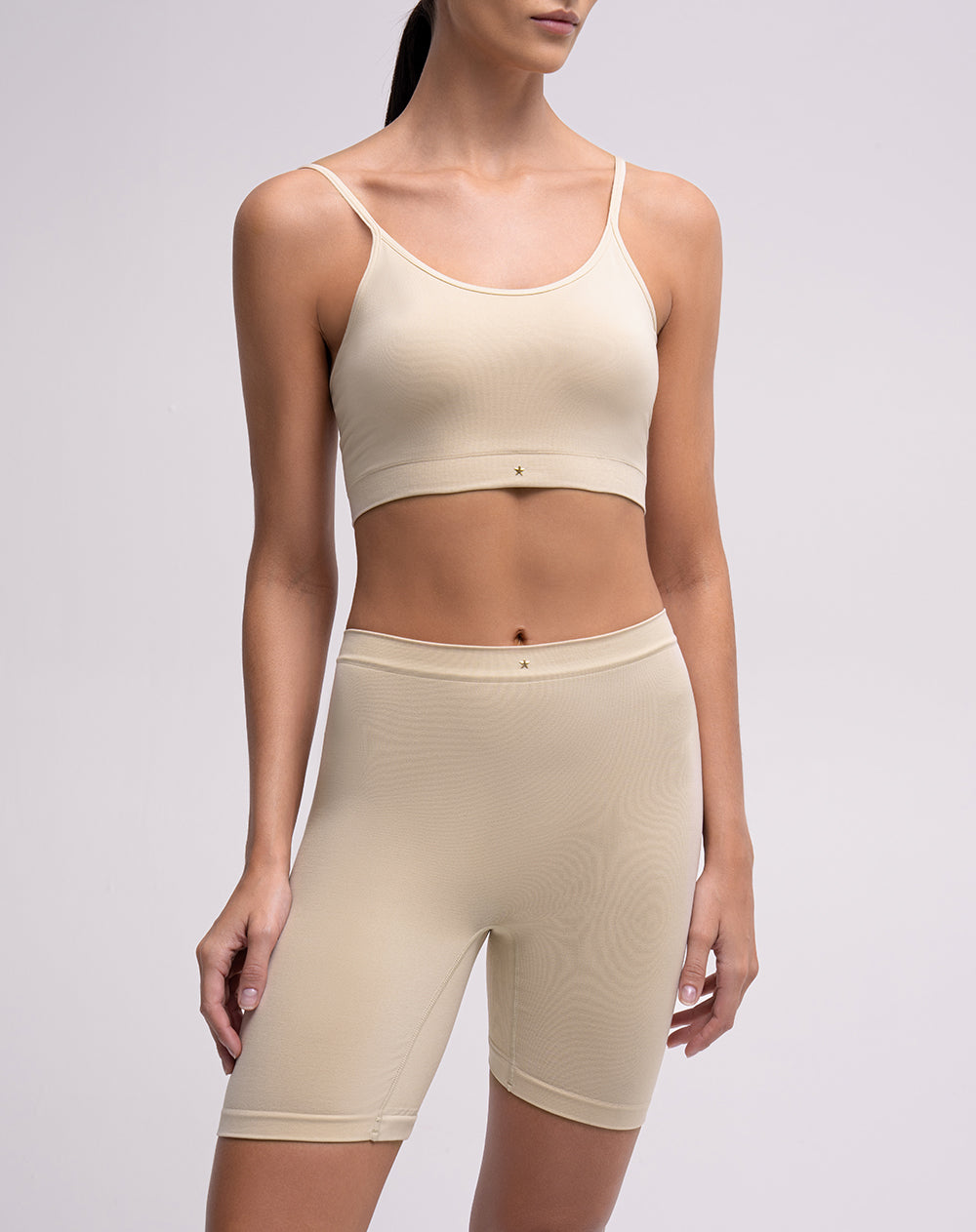 Panty ciclista seamless control medio habano