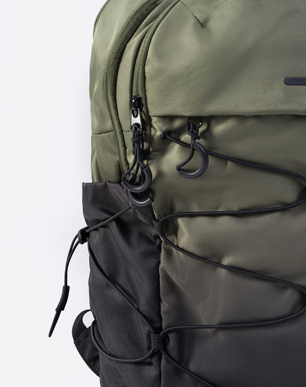 Morral con sistema elástico verde
