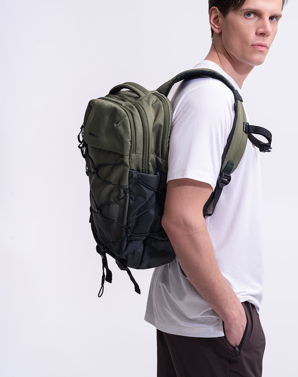 Morral con sistema elástico verde