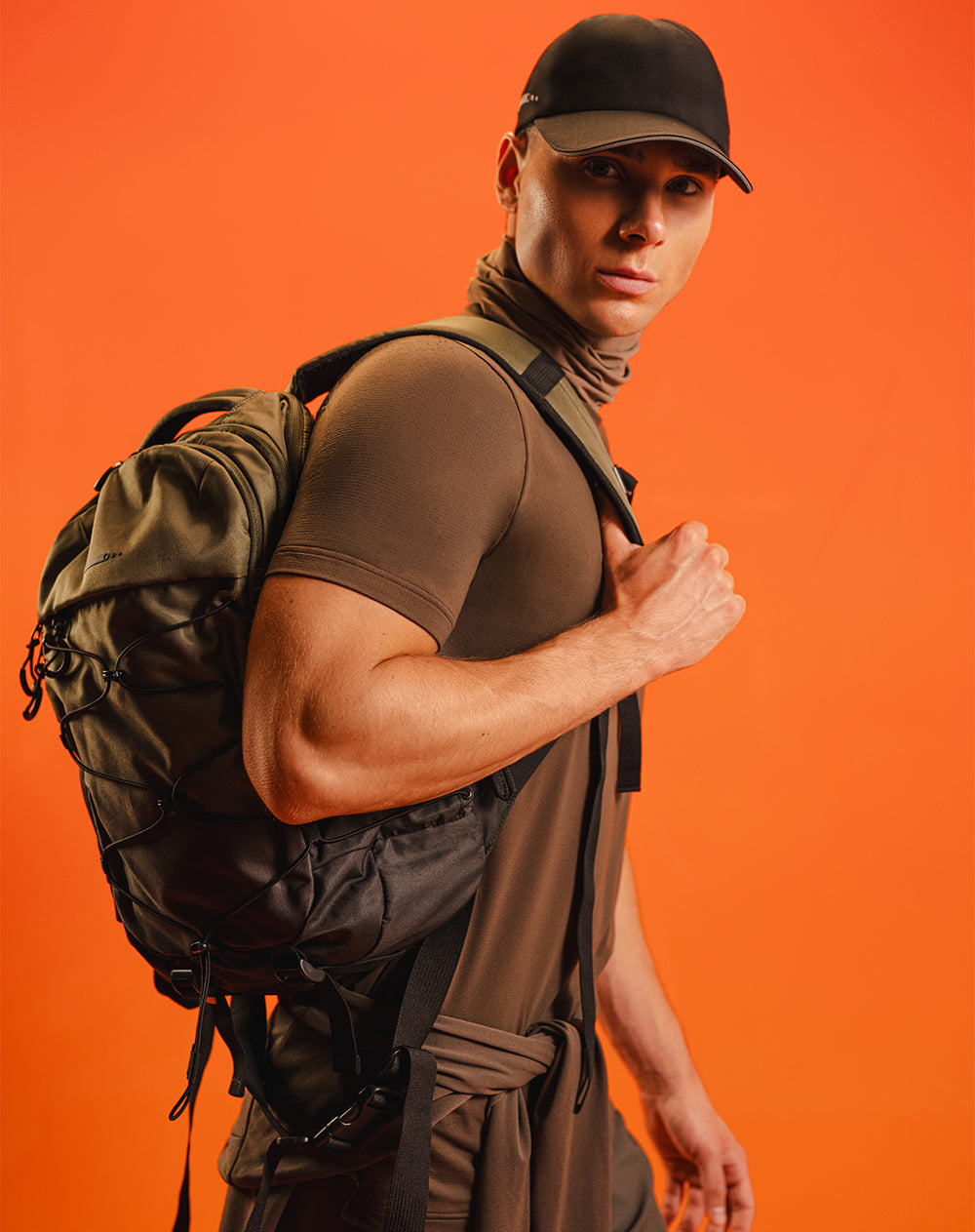 Morral con sistema elástico verde