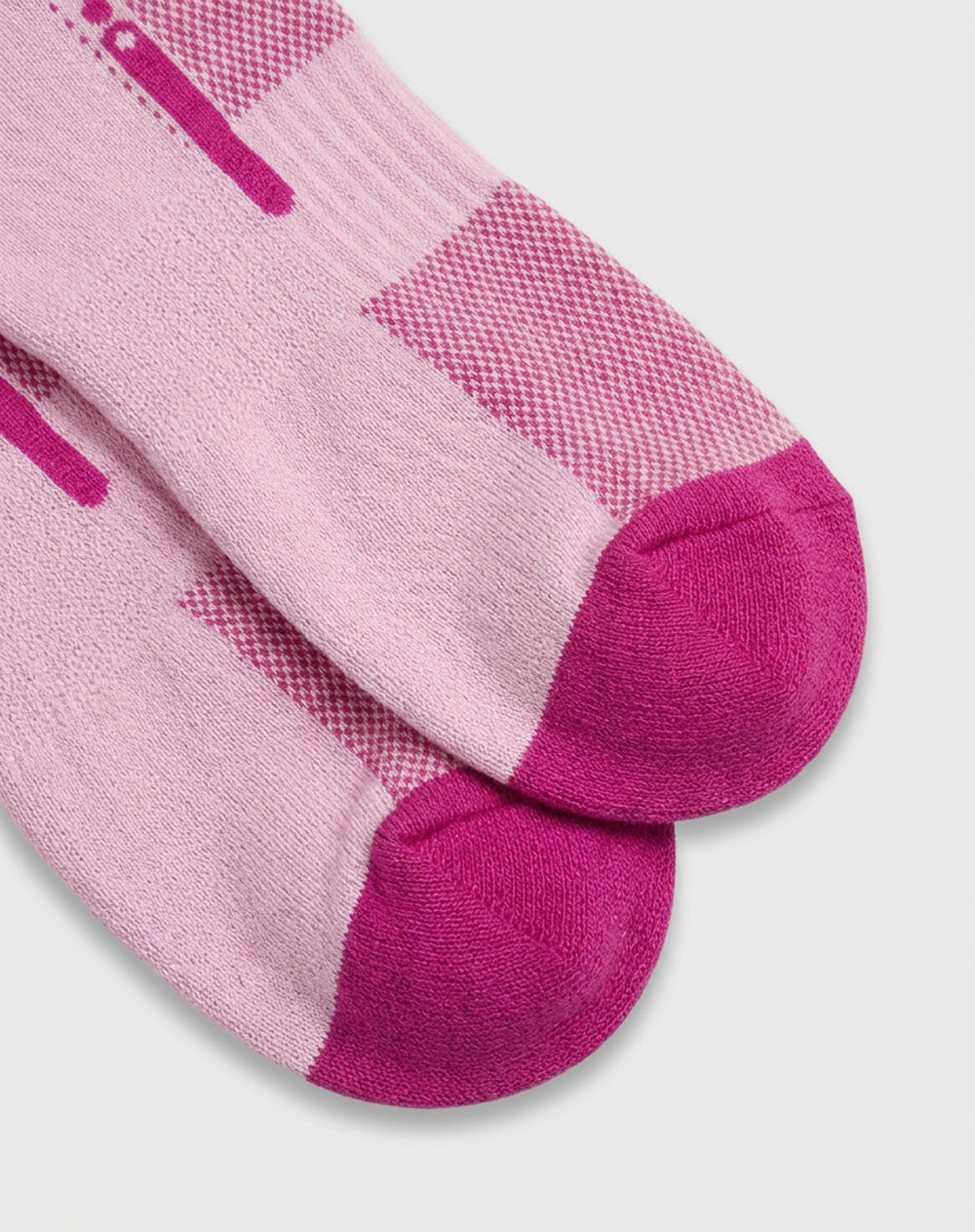Medias cortas fucsia fluorescente