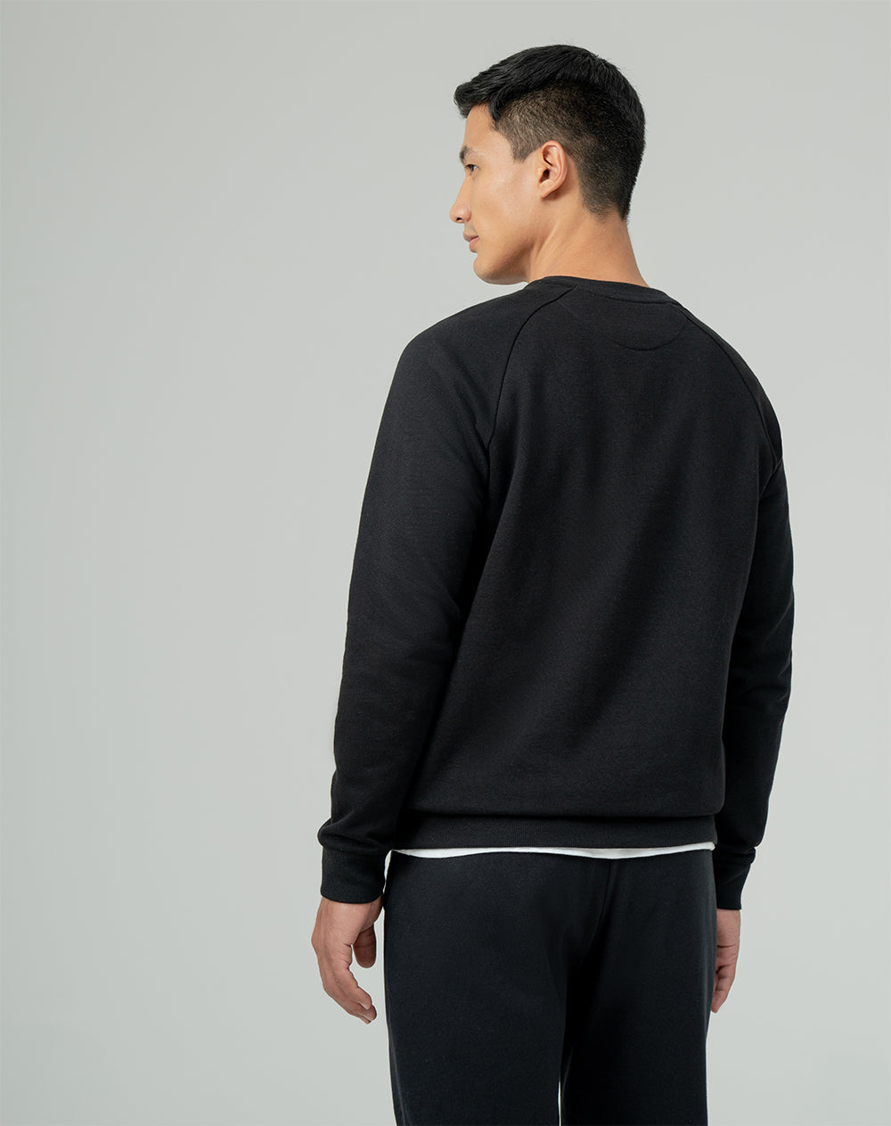 Buzo en algodón sostenible negro para hombre