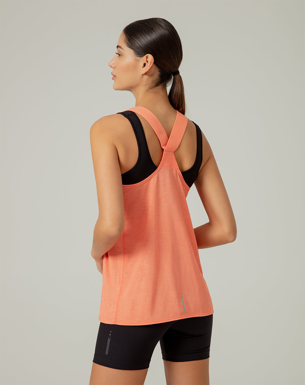 Camiseta regular fit coral