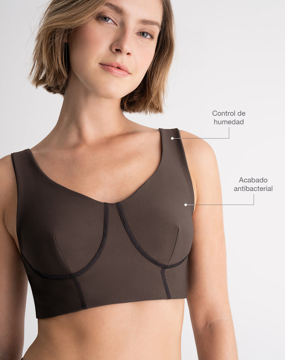Top deportivo soporte medio control humedad café