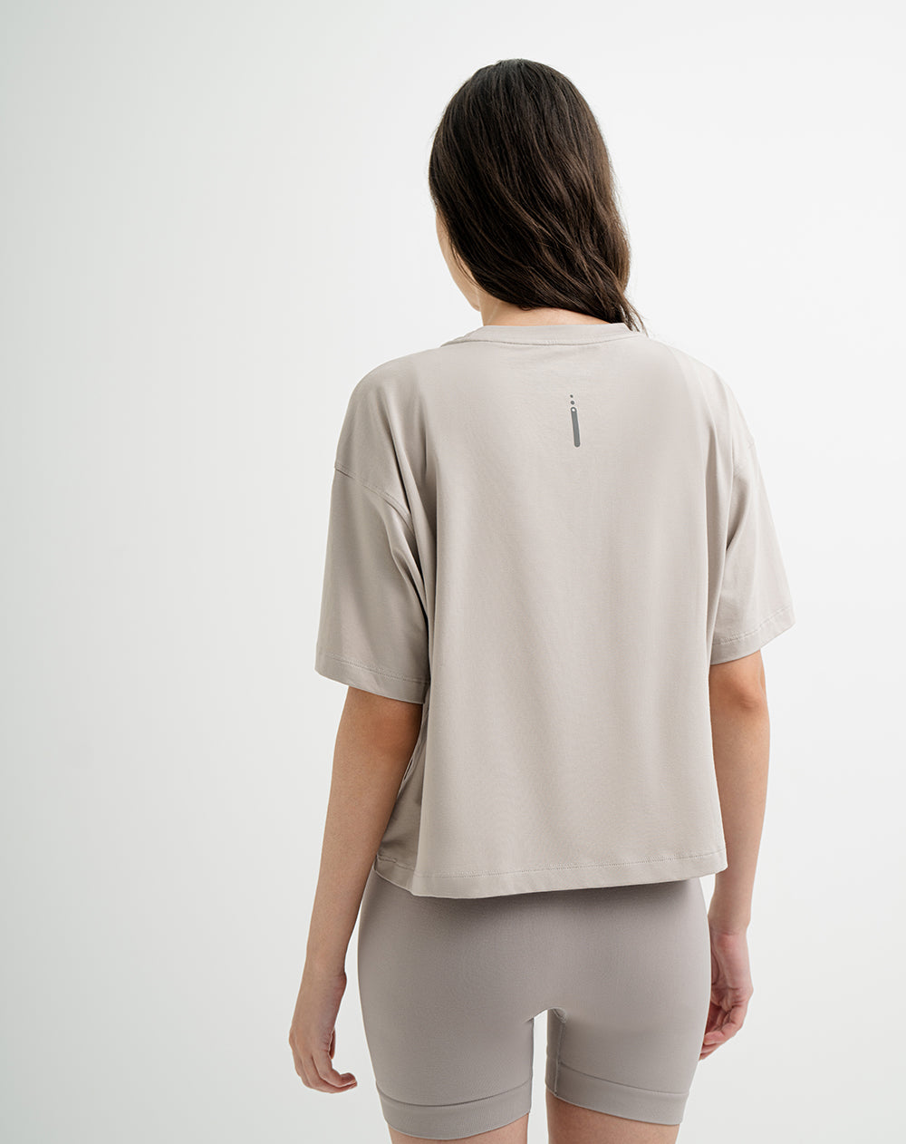 Camiseta deportiva mujer holgada taupe