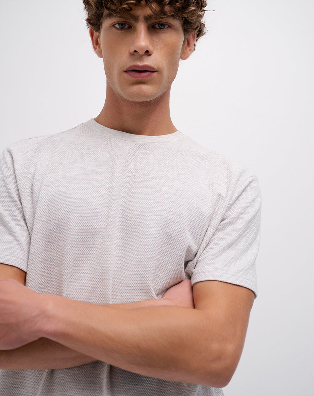 Camiseta regular gris hombre
