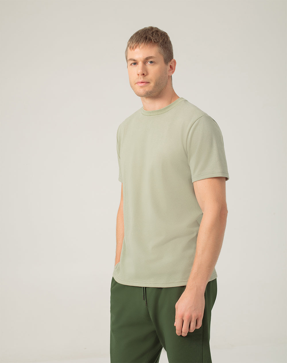 Camiseta en algodón sostenible verde claro para homre