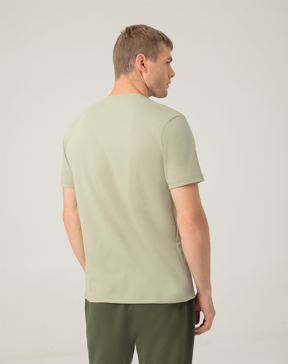 Camiseta en algodón sostenible verde claro para homre