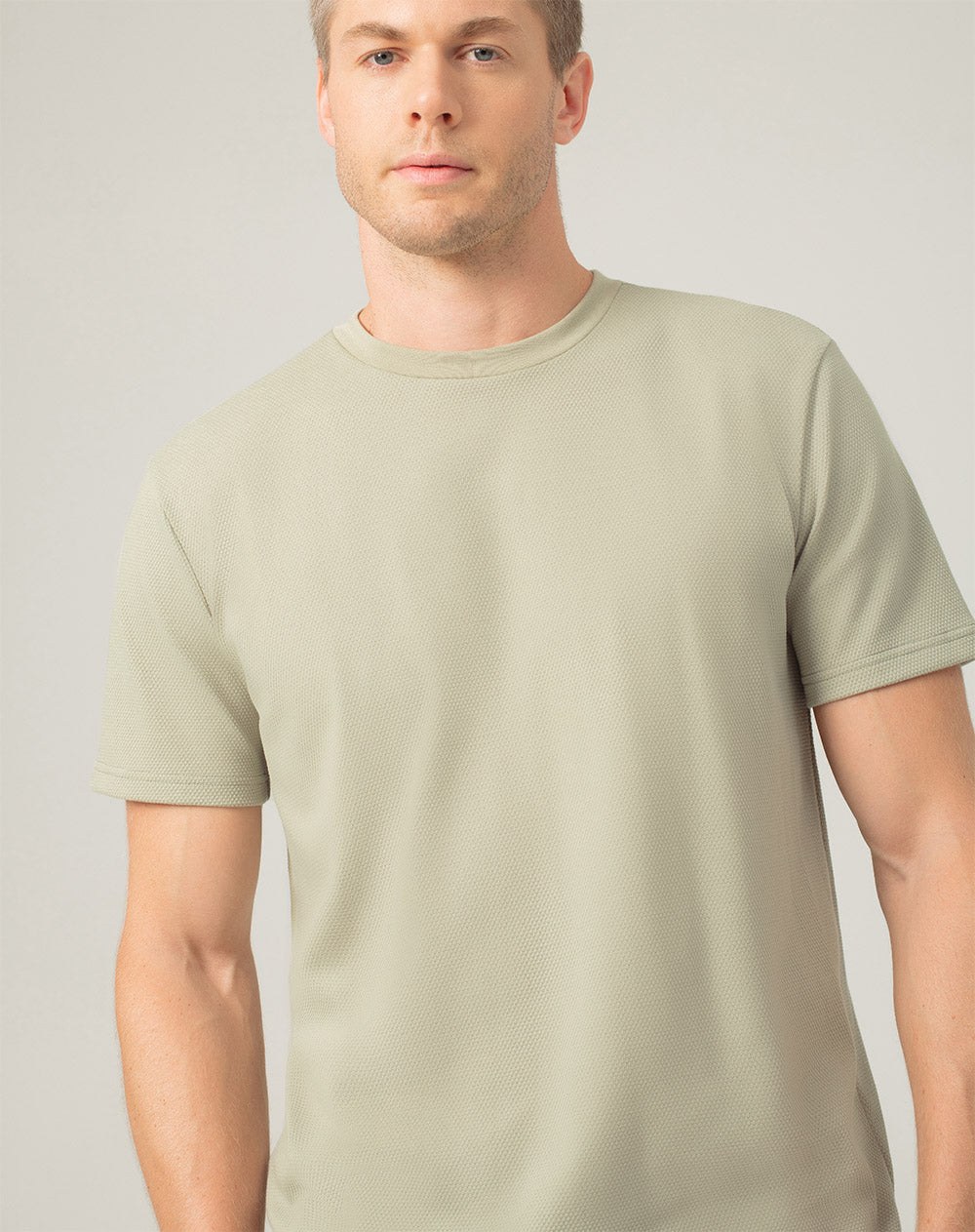 Camiseta en algodón sostenible verde claro para homre
