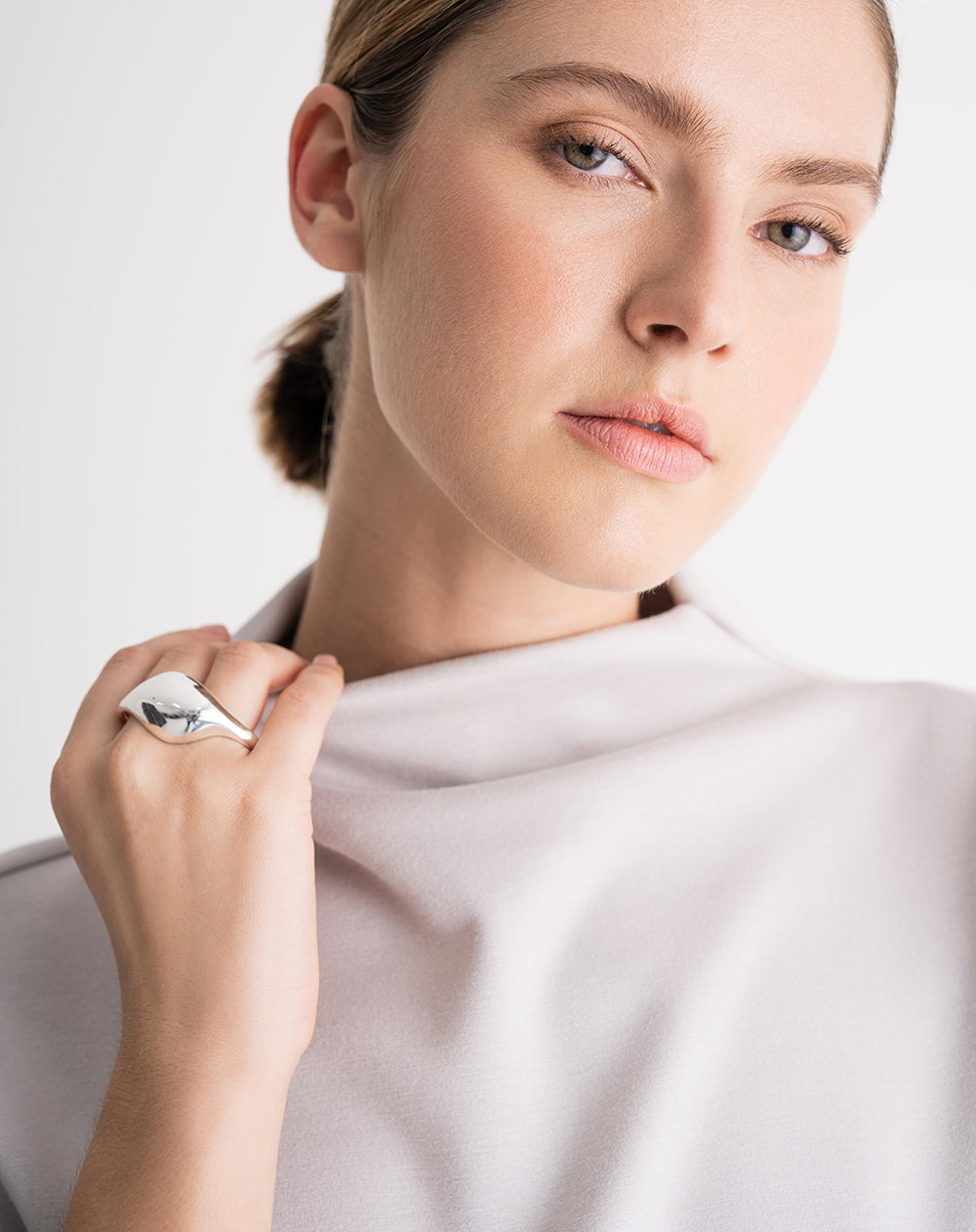 Anillo plateado