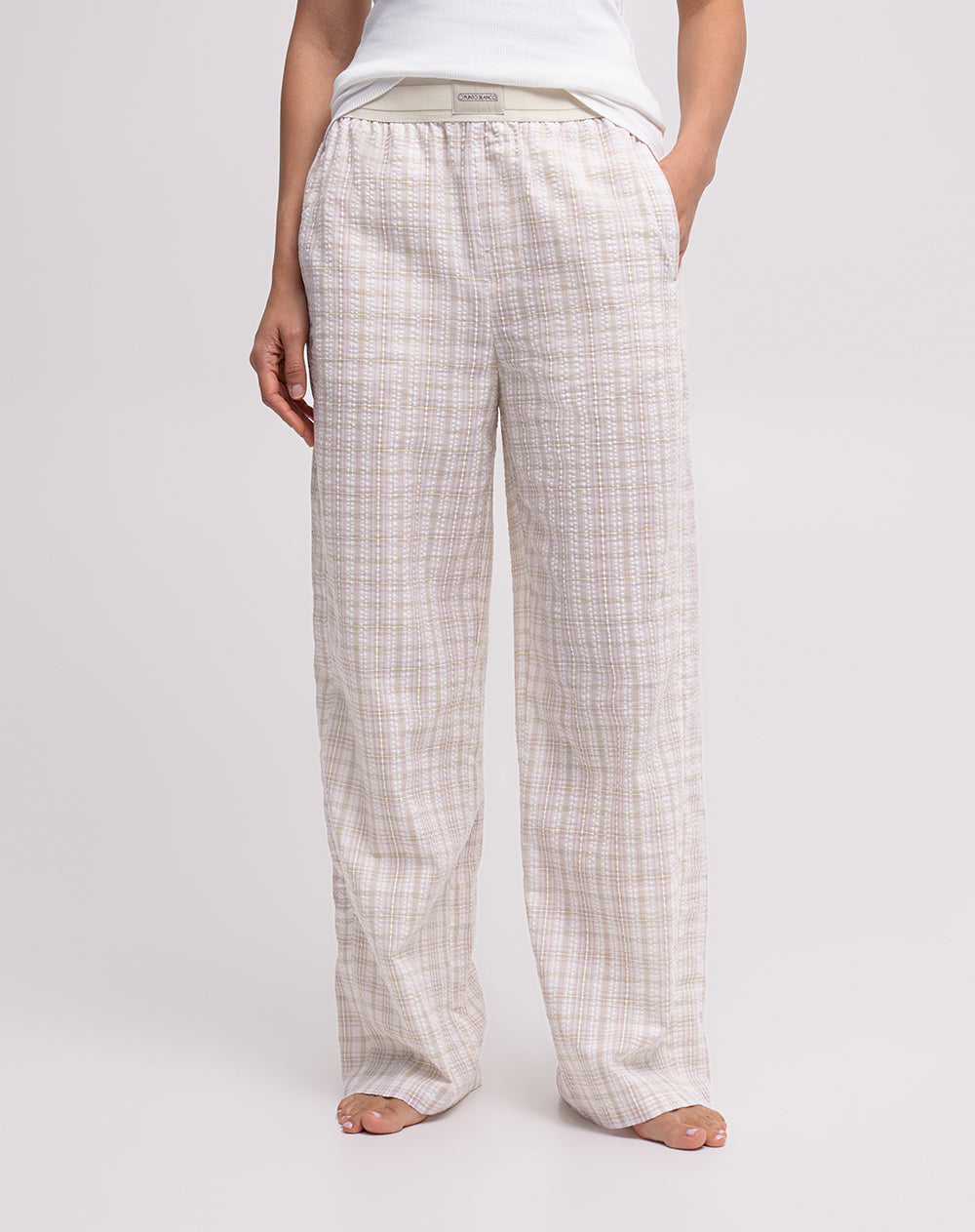 Pantalón relaxed fit tiro alto habano cuadros