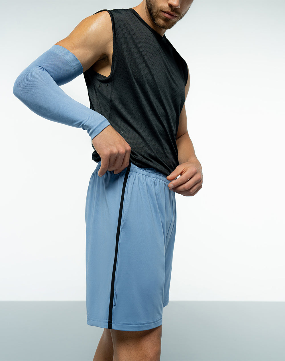 Pantaloneta deportiva control humedad azul para hombre