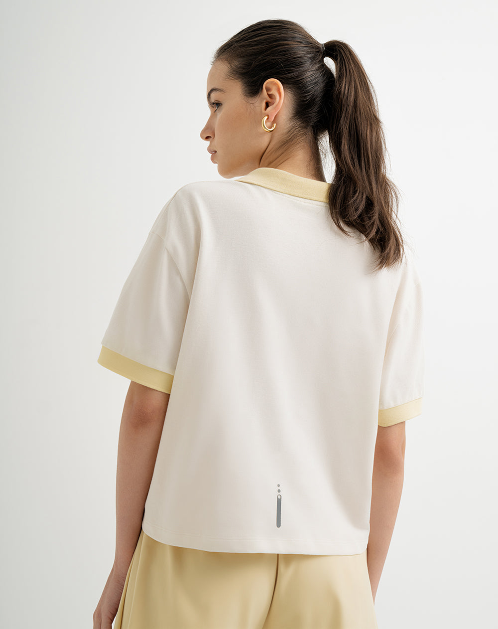 Polo deportiva mujer algodón sostenible avena