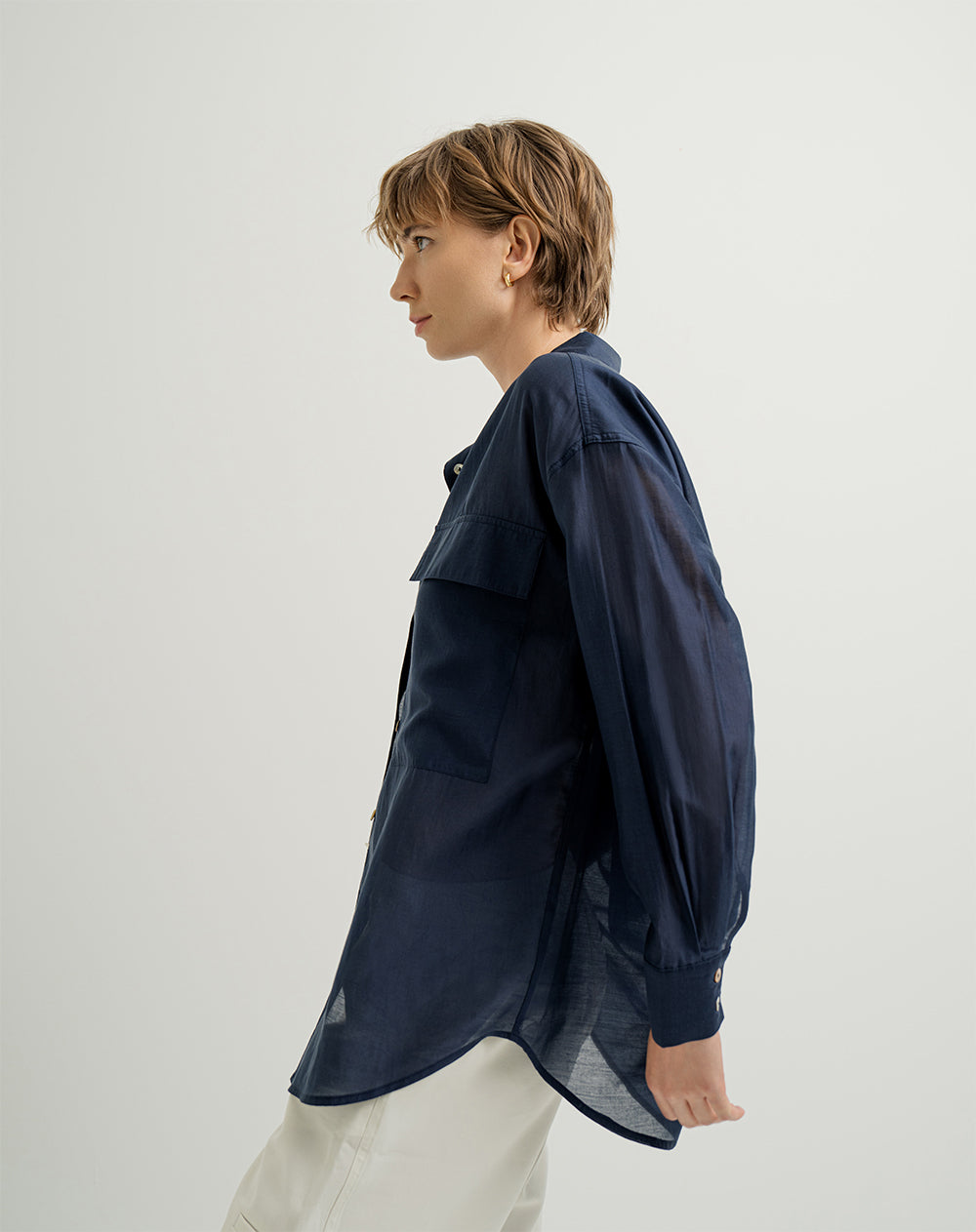 Camisa manga larga oversize con transparencia azul mujer