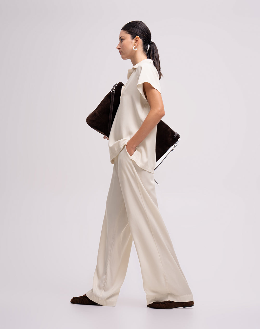 Pantalón confort tiro medio habano mujer