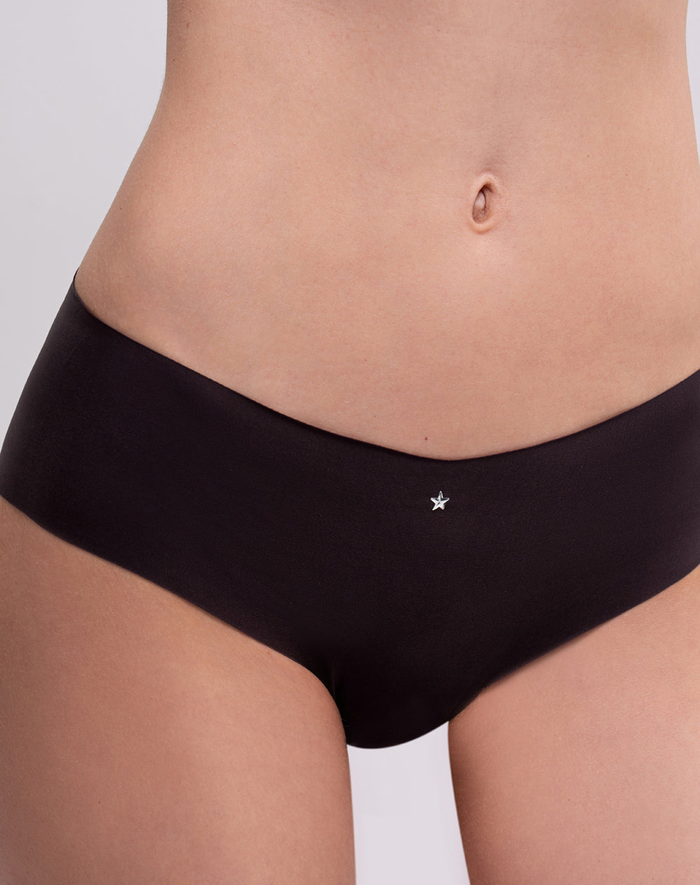Panty cachetero microfibra invisible vinotinto