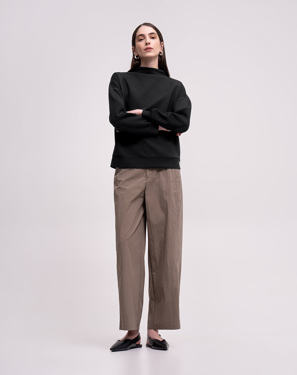 Buzo confort cuello alto tacto suave negro mujer